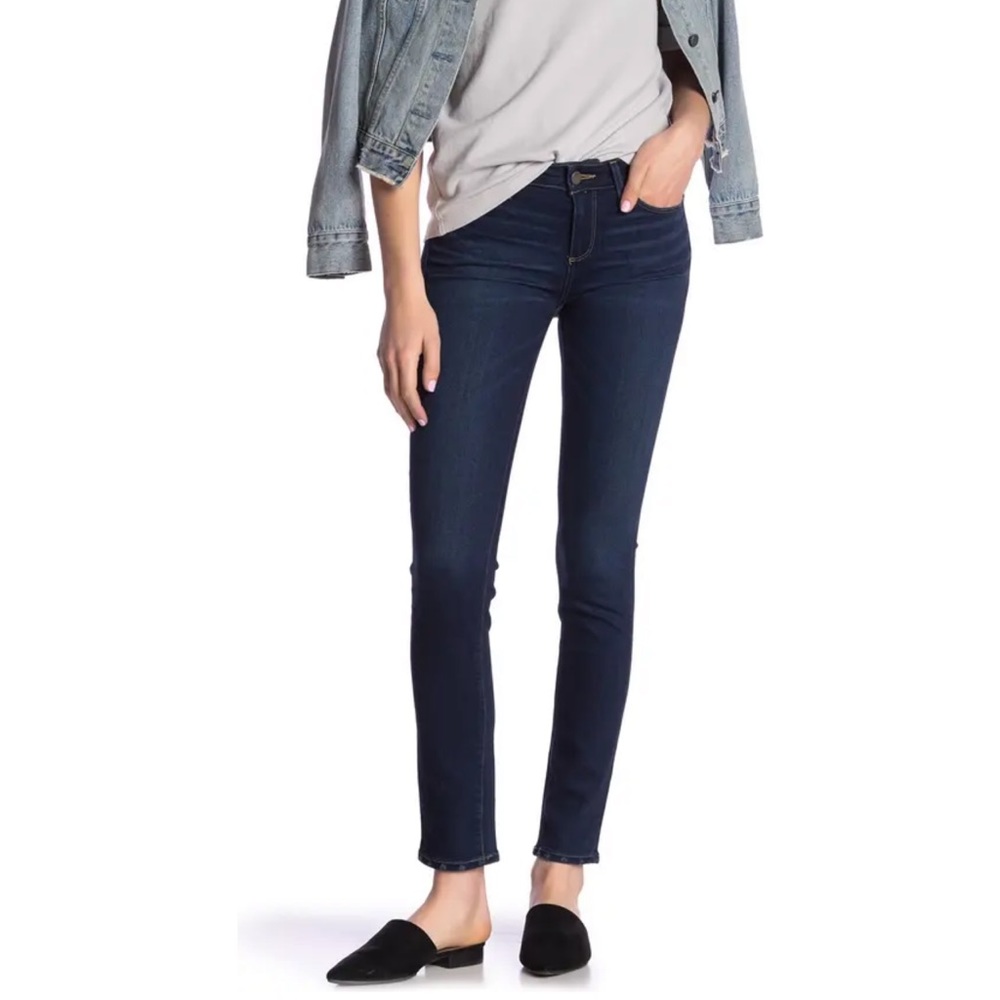 {Paige} Skyline Skinny Jean